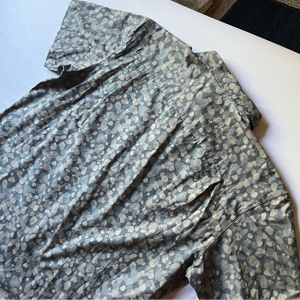 Gray Patterned Men's Casual Button Down Shirt - image 5